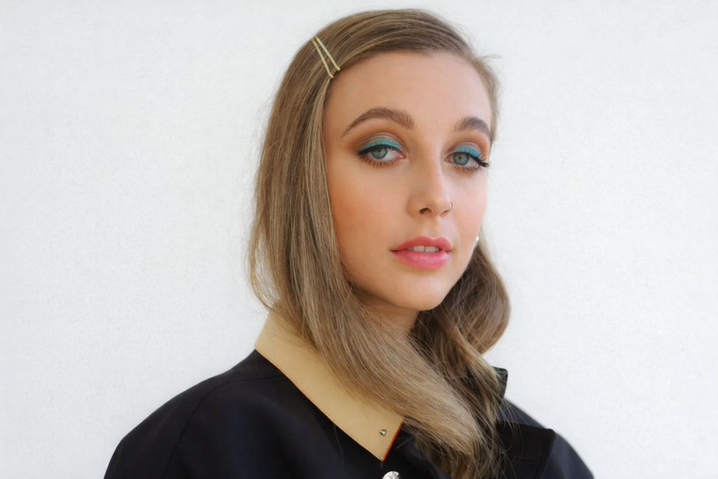 Emma Chamberlain Net Worth 2026 Income, Boyfriend, Age, Height Coffee Brand